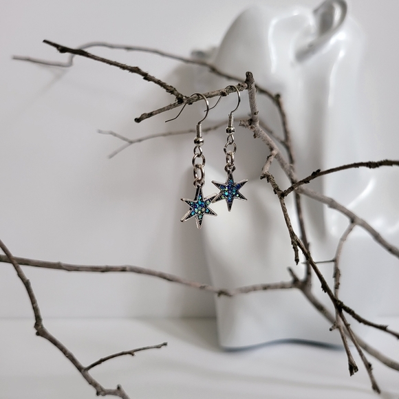 Handcrafted Star Pierced Earrings - Picture 6 of 11